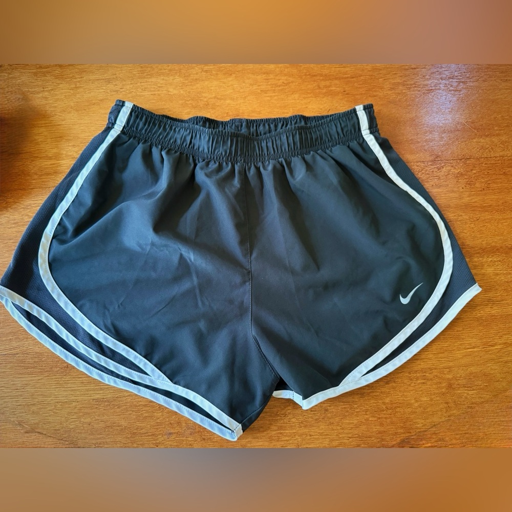 Women’s Nike Athletic Shorts Size L